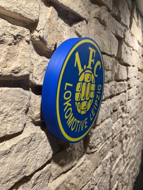 1. FC Lok Leipzig LED-Schild in verschiedenen Größen mit warmem Licht für Fanräume