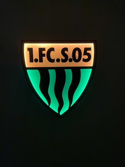 1 FC Schweinfurt 05 LED-Leuchtschild mit 3D-Effekt und Vereinslogo als Wanddeko für Fans