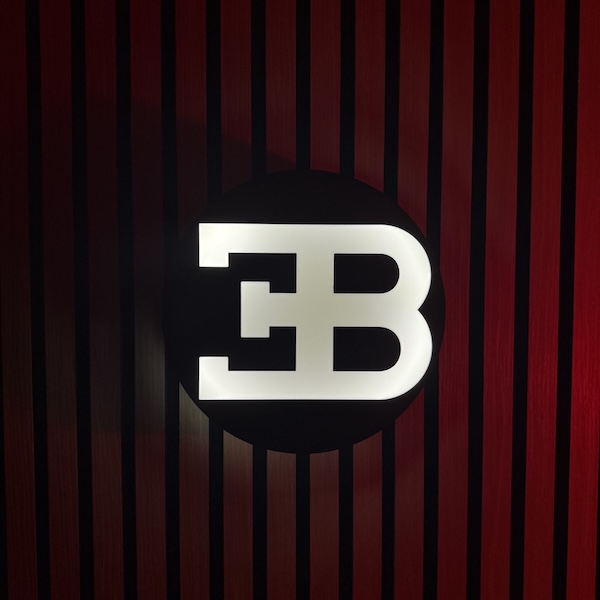 Bugatti LED-Leuchtschild Wanddeko Autodeko Geschenk