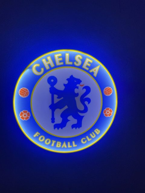 Chelsea FC LED-Lampe Detailansicht mit 3D-Logo-Effekt