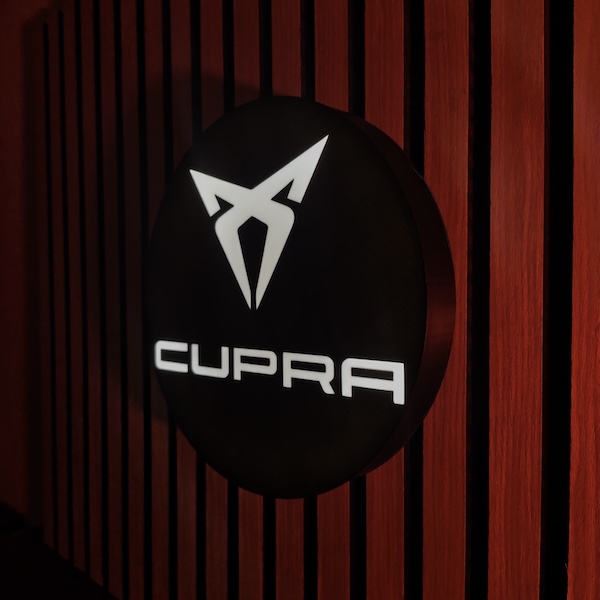 Cupra LED-Leuchtschild Wanddeko Autodeko Geschenk