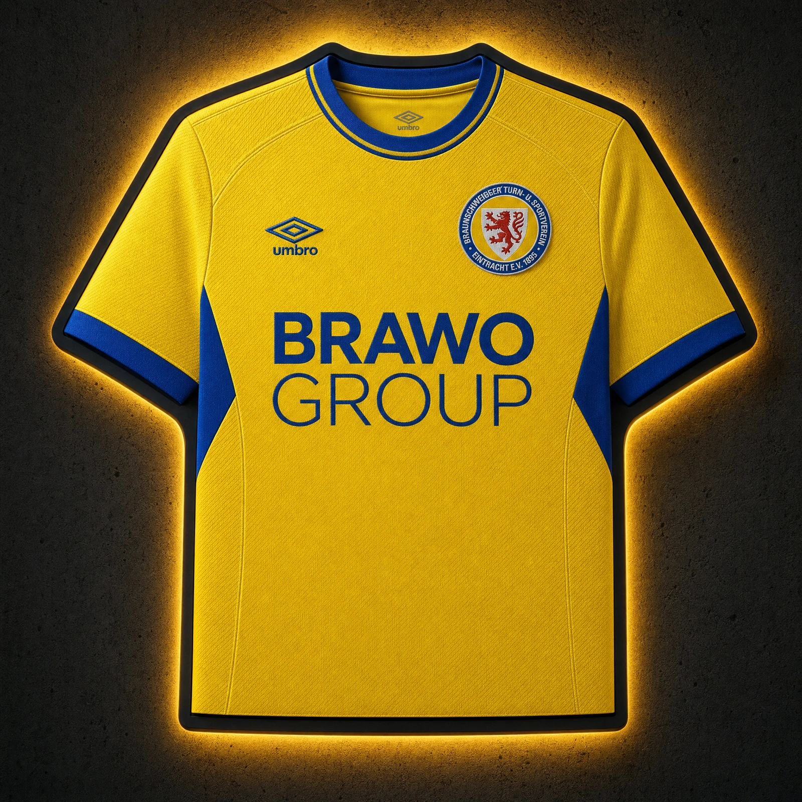 Eintracht Braunschweig Heimtrikot 2026/27 LED-Trikot-Lampe — Frontansicht, beleuchtet