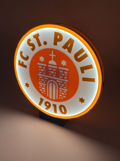 FC St. Pauli LED Leuchtschild mit 3D-Effekt und Totenkopf-Logo