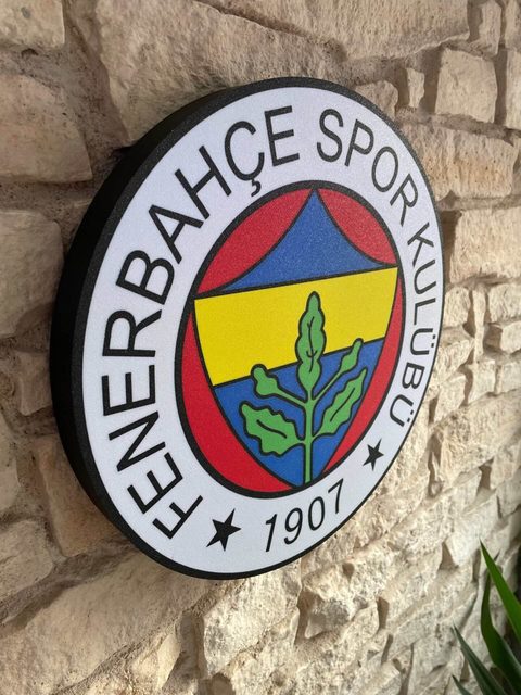 Fenerbahçe LED-Schild Größenvergleich 24cm und 34cm