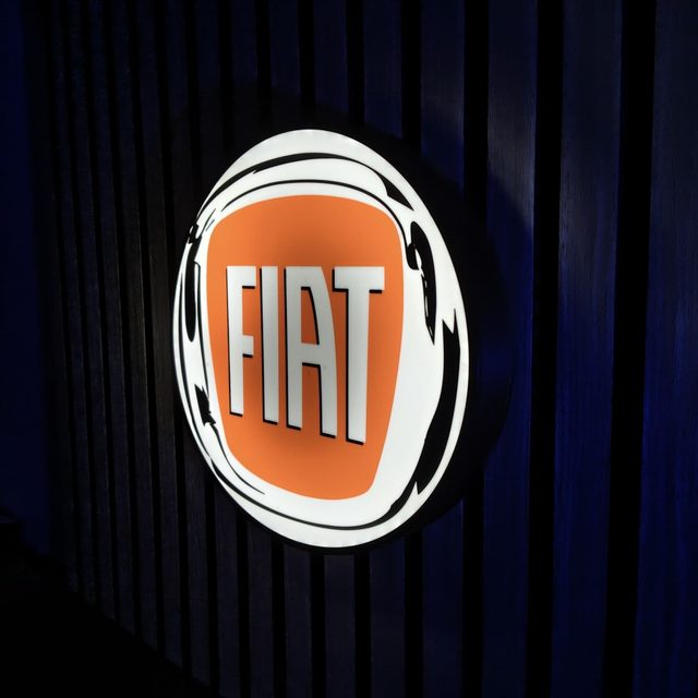 Fiat LED-Leuchtschild Wanddeko Autodeko Geschenk