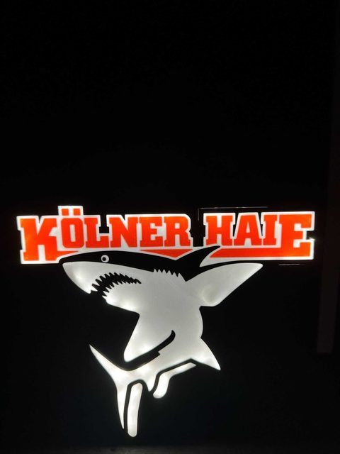 Kölner Haie LED Leuchtschild in Rot-Weiß mit offiziellem Logo für Fans der Deutschen Eishockey Liga