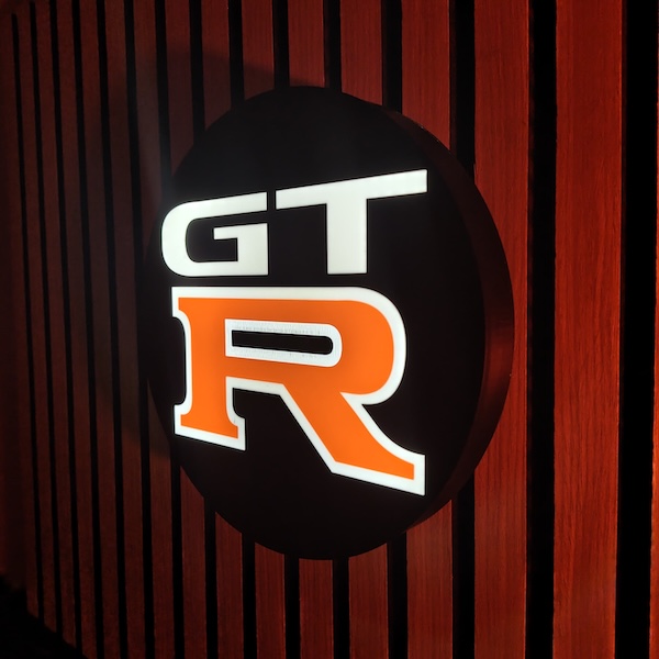 Nissan GT-R LED-Leuchtschild Wanddeko Autodeko Geschenk