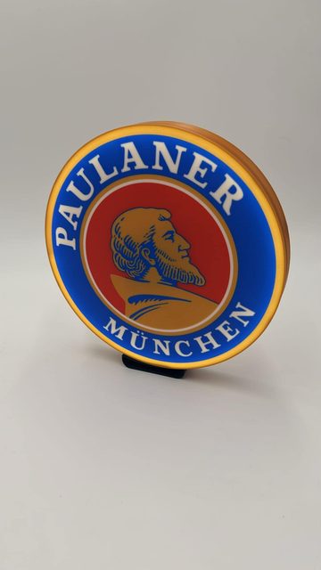 Paulaner LED-Lampe als Bar-Dekoration