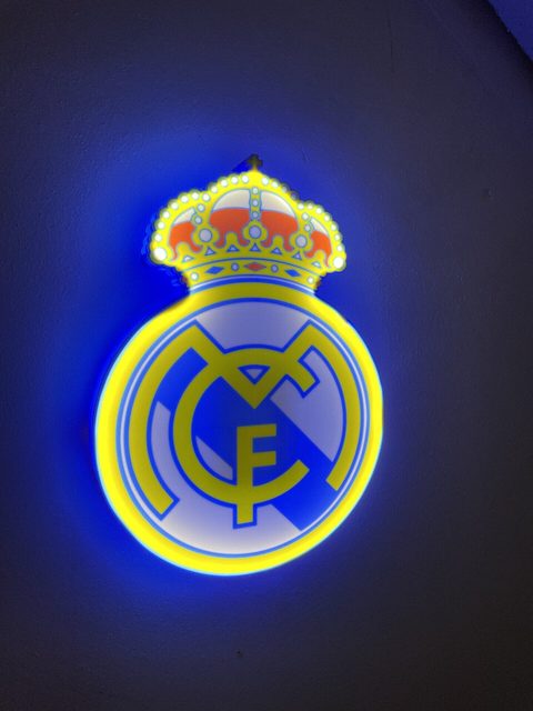 Real Madrid LED-Lampe Wanddeko mit ikonischem Vereinslogo