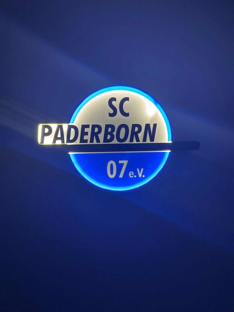 SC Paderborn 07 LED-Leuchtschild mit Standfuß als Fanzimmer Deko