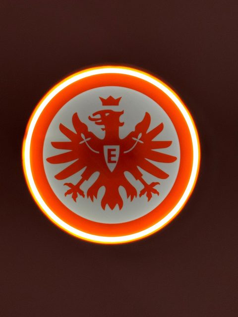 3D-Effekt LED-Schild Eintracht Frankfurt Fanraum