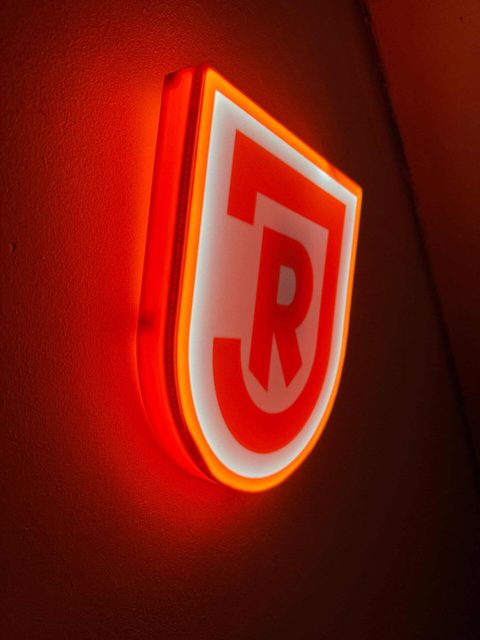 SSV Jahn Regensburg LED Fanraum Deko Leuchtschild in verschiedenen Größen