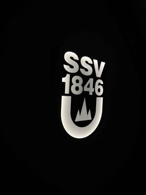 SSV Ulm 1846 LED-Leuchtschild mit 3D-Effekt in warmweißem Licht