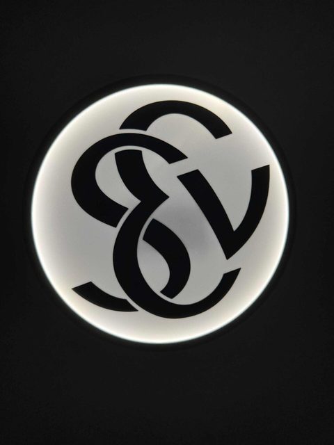 SV Elversberg LED-Leuchtschild mit 3D-Effekt und offiziellem Vereinslogo – Fan-Deko für Fanzimmer
