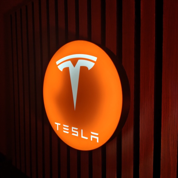 Tesla LED-Leuchtschild Wanddeko Autodeko Geschenk
