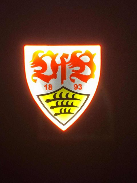 VfB Stuttgart LED-Schild Detailansicht mit USB-Stromversorgung